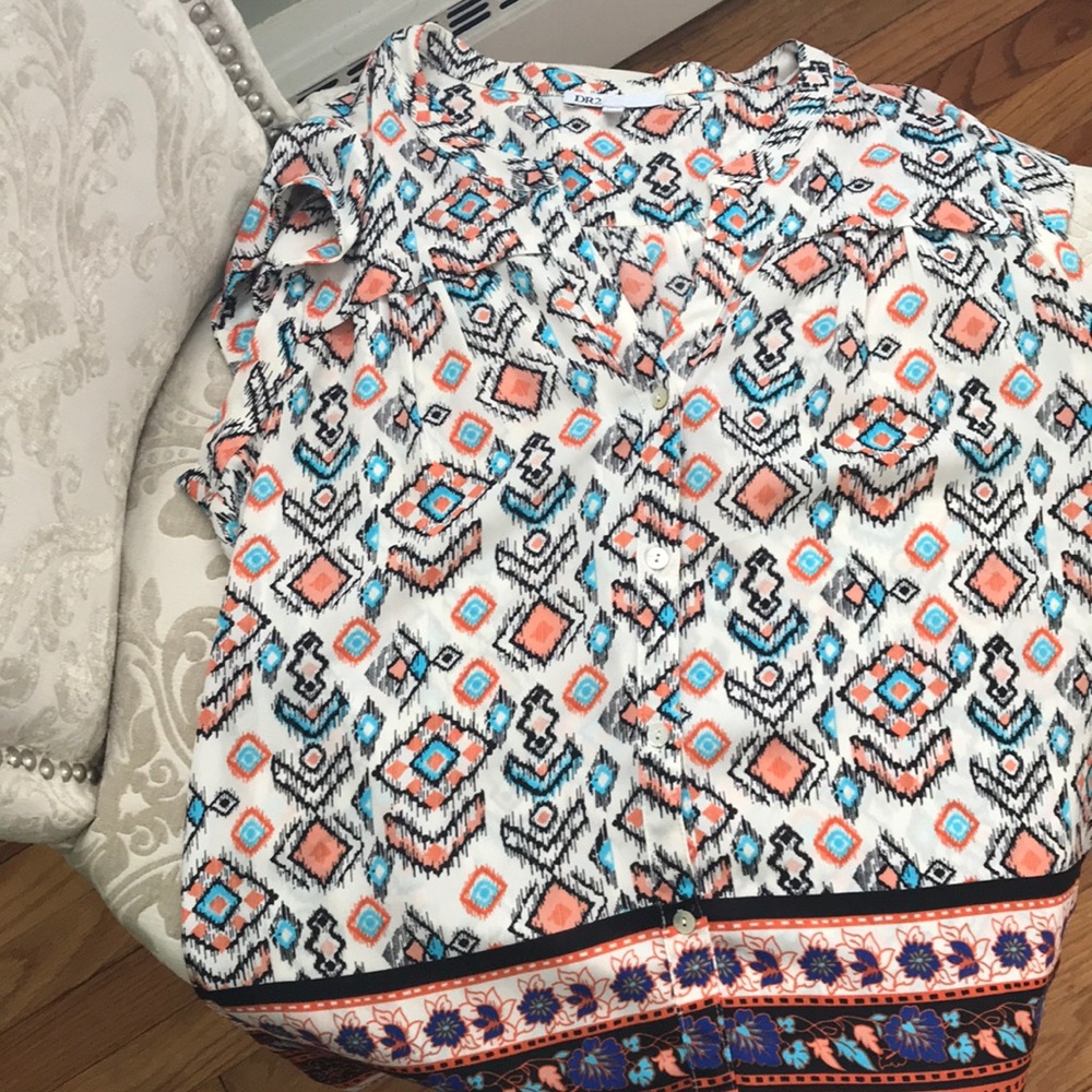 Short sleeved blouse